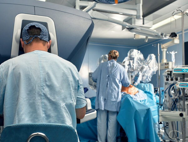 Robotik Cerrahi Yöntemle Mesane Alınma Ameliyatı